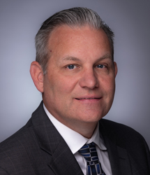Portrait photo of Steve Huelsman
